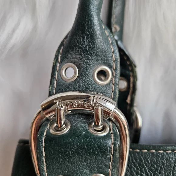 Tignanello Hunter Green Leather Satchel Bag – Silver Hardware – Classic Style - Picture 6 of 16